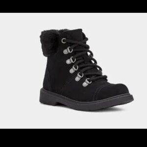 UGG AZELL HIKER WEATHER Kids shoe size 5